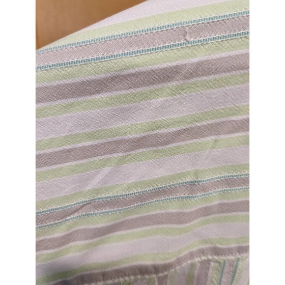 TOMMY BAHAMA Men's Button Down Shirt Size Medium Short Sleeve Striped 80% Silk - Picture 4 of 5